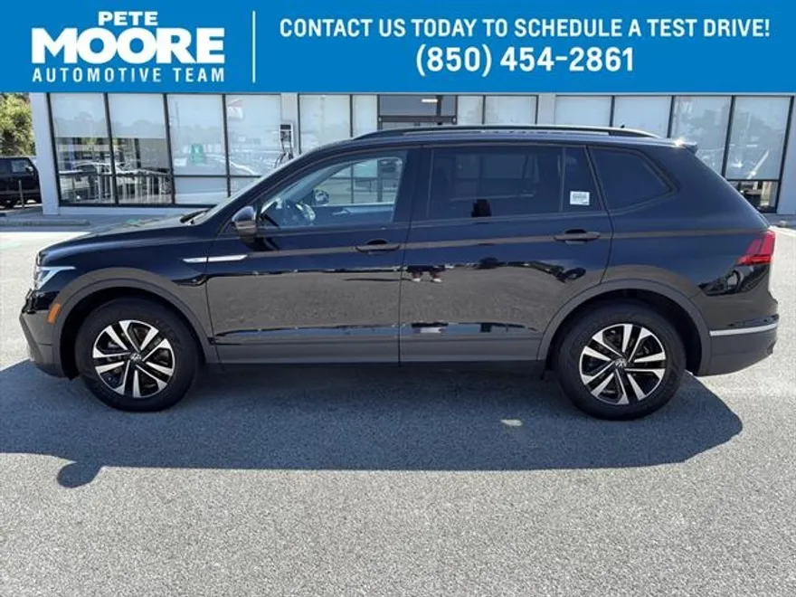 2024 Volkswagen Tiguan S photo 1