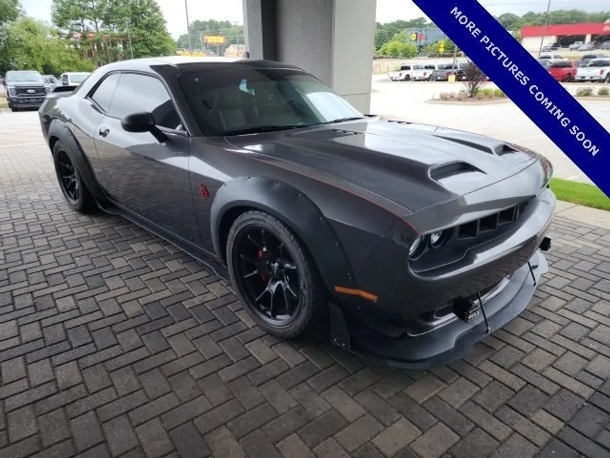 2016 Dodge Challenger SRT8 Hellcat photo 1
