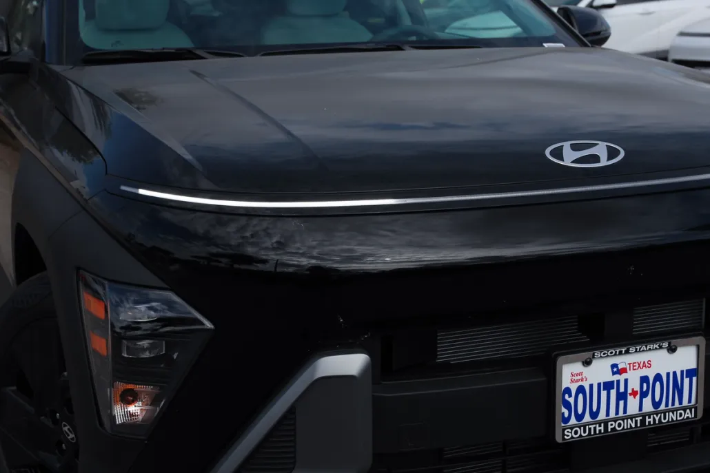 2026 Hyundai Kona SEL photo 1