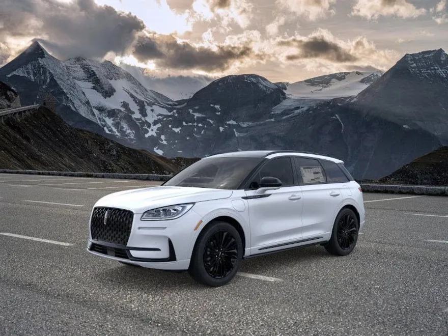 2025 Lincoln Corsair Grand Touring photo 1