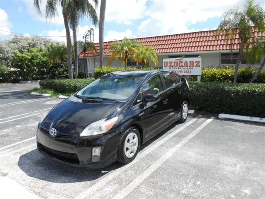 2011 Toyota Prius photo 1