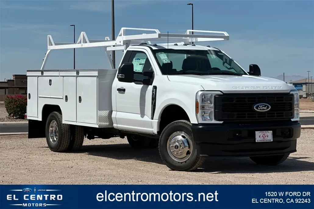 2025 Ford F-350 XL photo 1