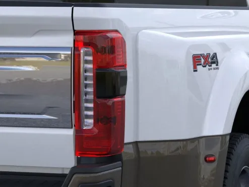 2026 Ford F-450 photo 4