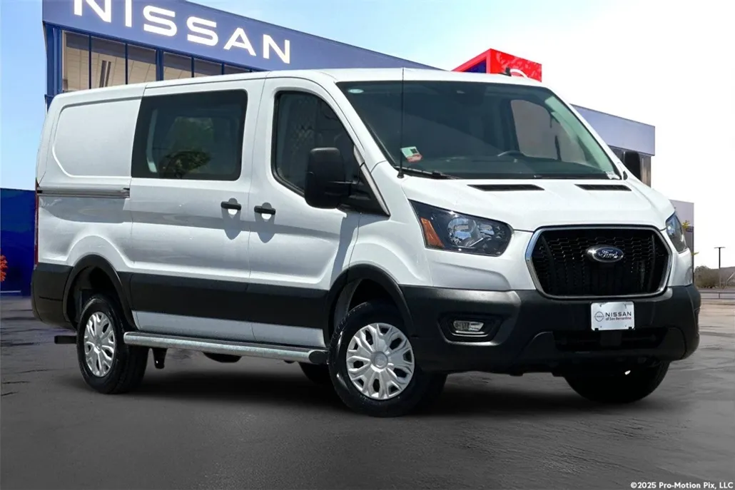 2023 Ford Transit photo 1