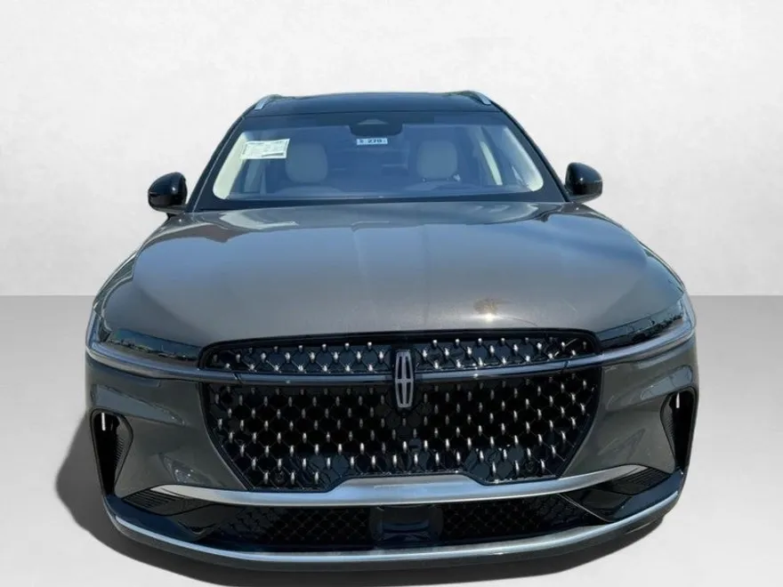 2024 Lincoln Nautilus Black Label photo 1