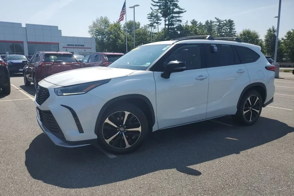 2022 Toyota Highlander XSE photo 1