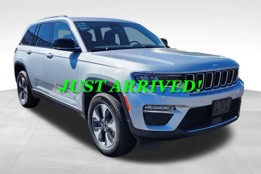 2022 Jeep Cherokee Limited 4xe photo 1