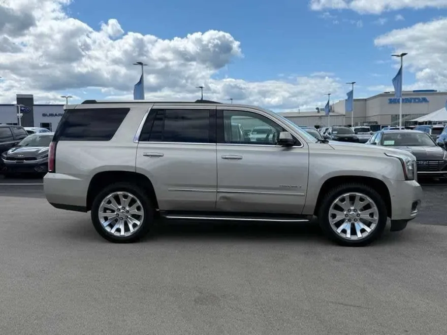 2015 Gmc Yukon Denali photo 1