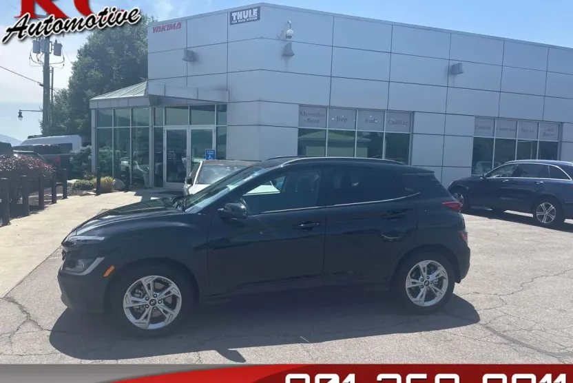 2022 Hyundai Kona SEL photo 1