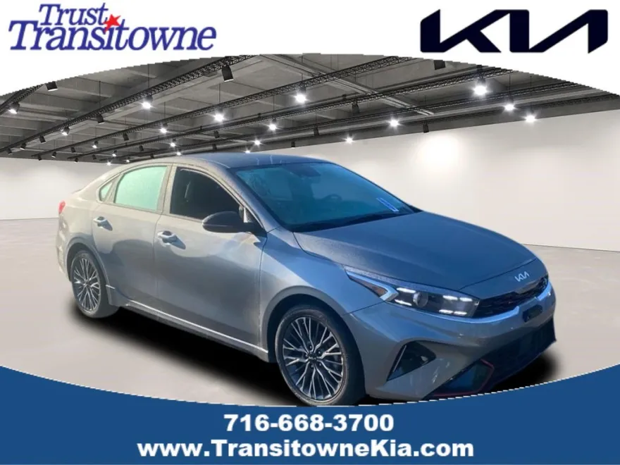 2023 Kia Forte GT-Line photo 1
