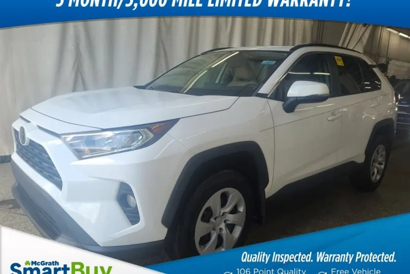 2020 Toyota RAV4 XLE photo 1