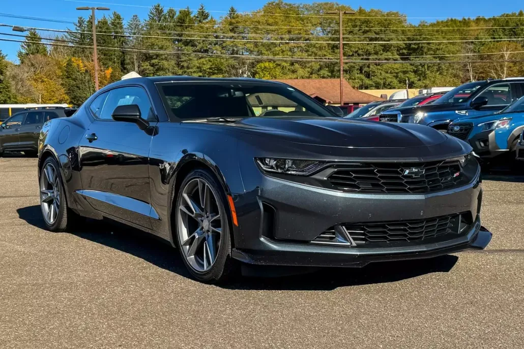 2022 Chevrolet Camaro 1LT photo 1