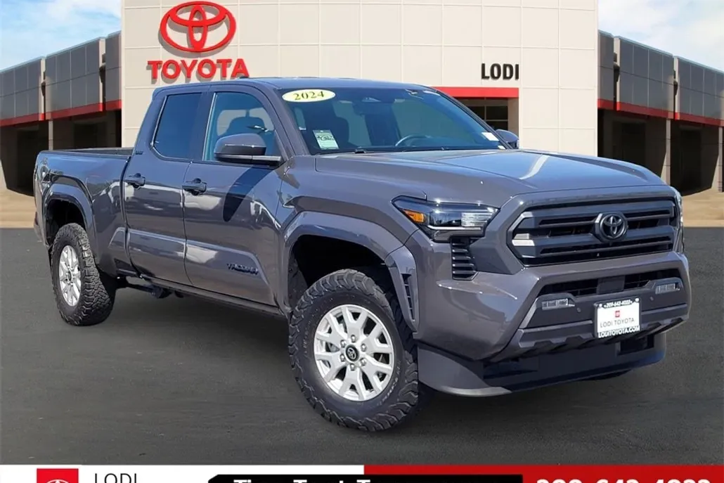 2024 Toyota Tacoma SR5 photo 1