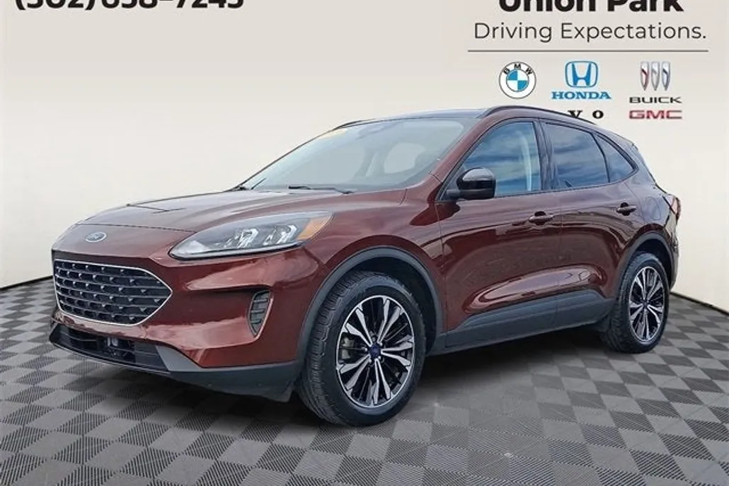 2021 Ford Escape SE photo 1