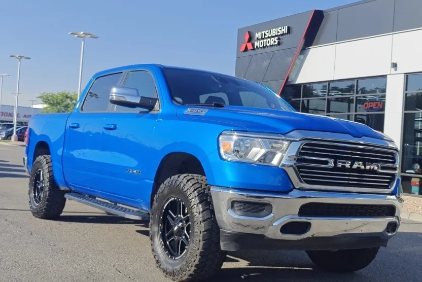 2023 Ram 1500 Laramie photo 1