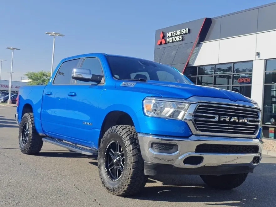 2023 Ram 1500 Laramie photo 1