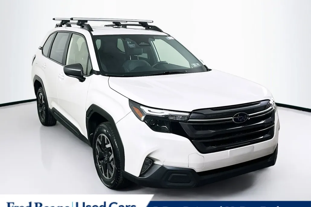 2025 Subaru Forester Premium Base photo 1