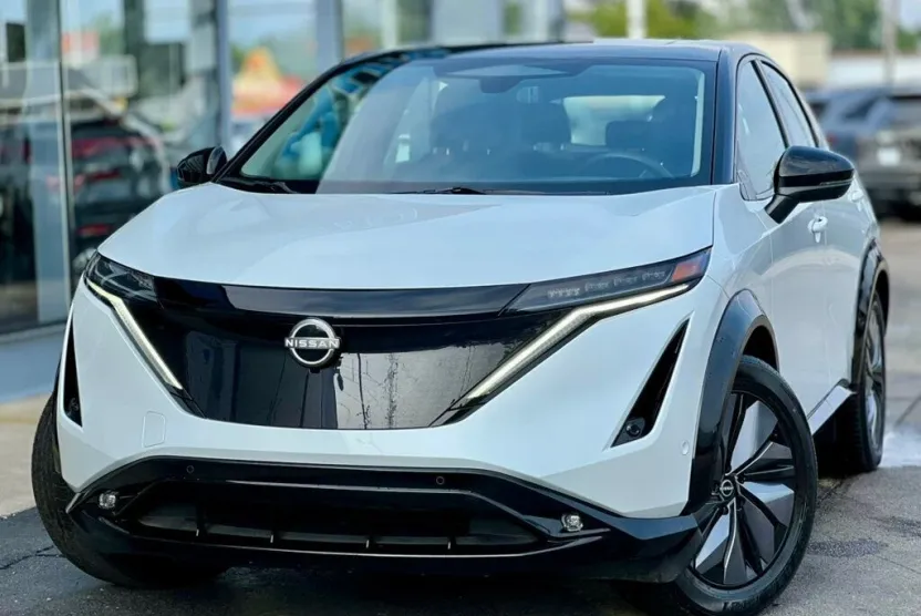 2023 Nissan ARIYA Platinum photo 1