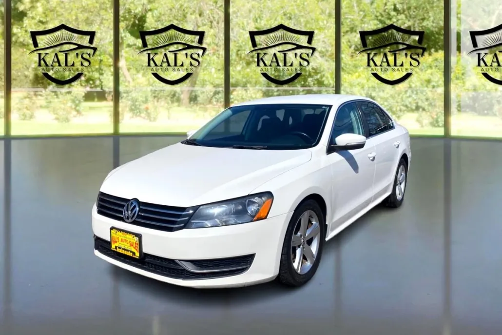 2015 Volkswagen Passat SE photo 1