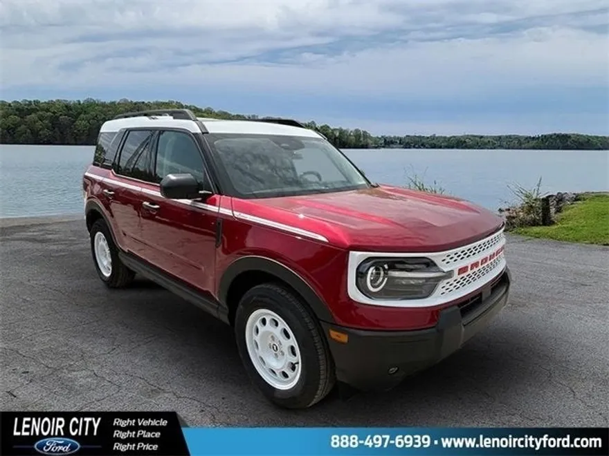 2025 Ford Bronco Sport Heritage photo 1