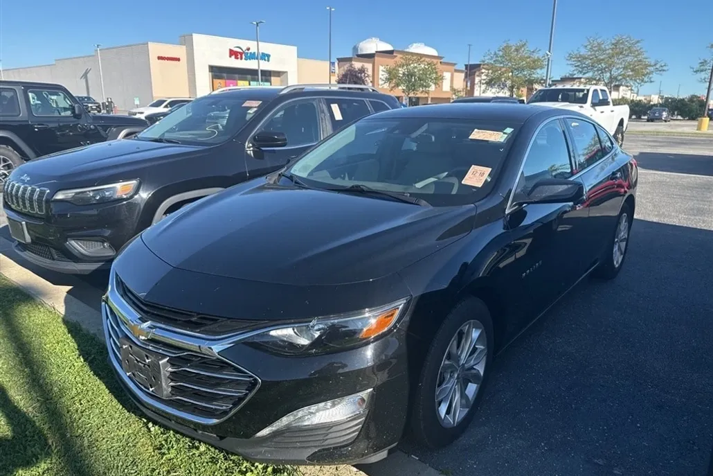 2023 Chevrolet Malibu 1LT photo 1