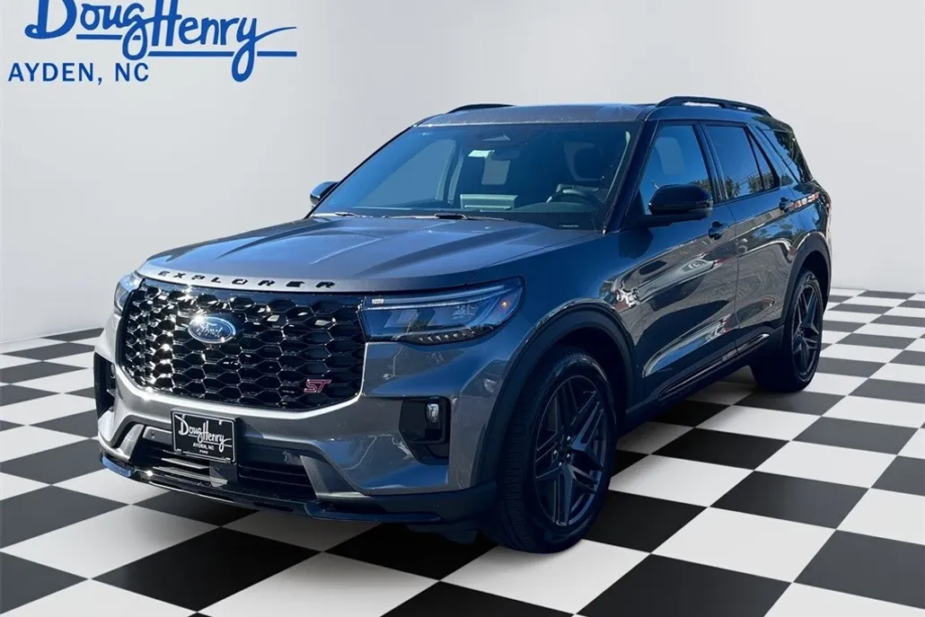 2025 Ford Explorer ST photo 1