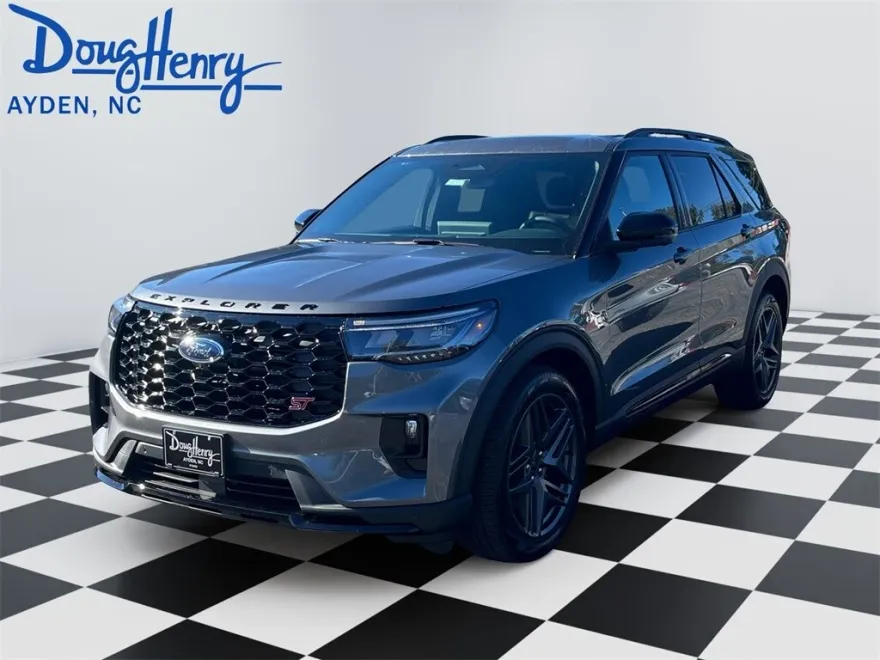 2025 Ford Explorer ST photo 1
