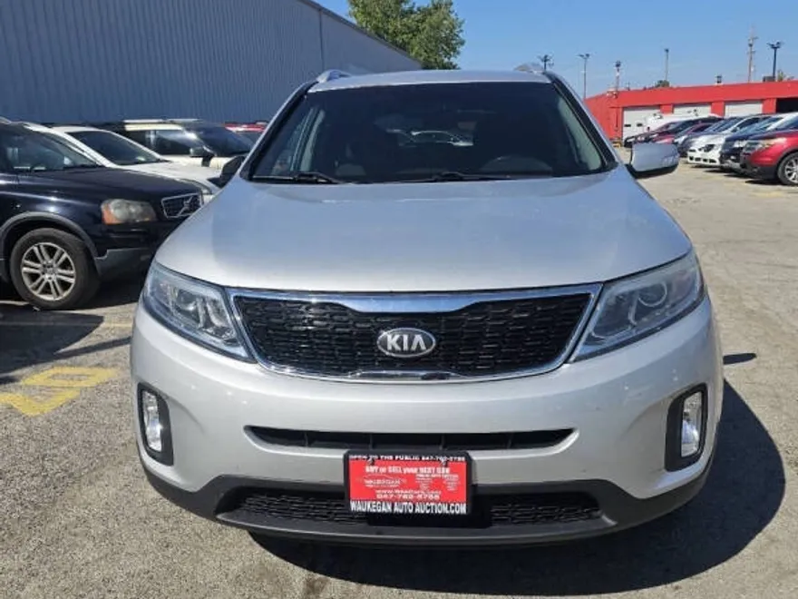 2014 Kia Sorento LX photo 1