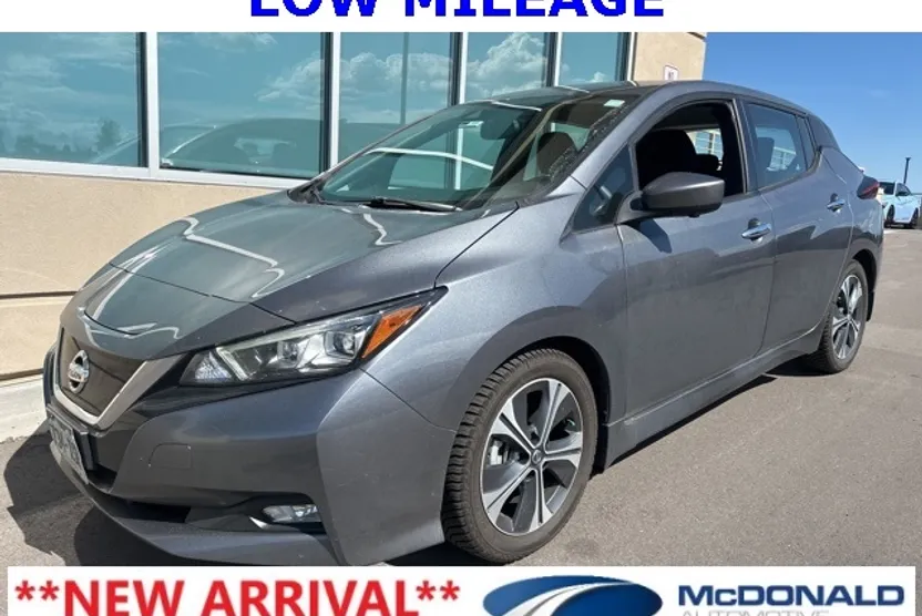 2020 Nissan Leaf SV photo 1