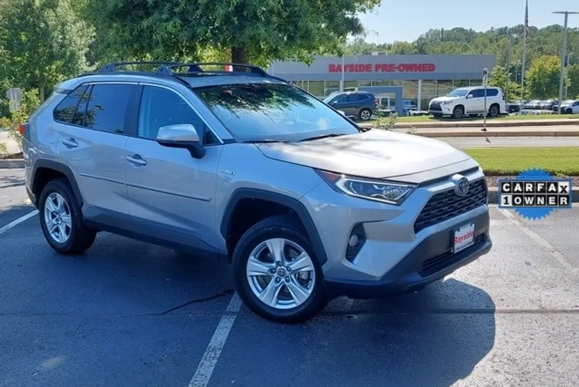 2021 Toyota RAV4 Hybrid XLE photo 1