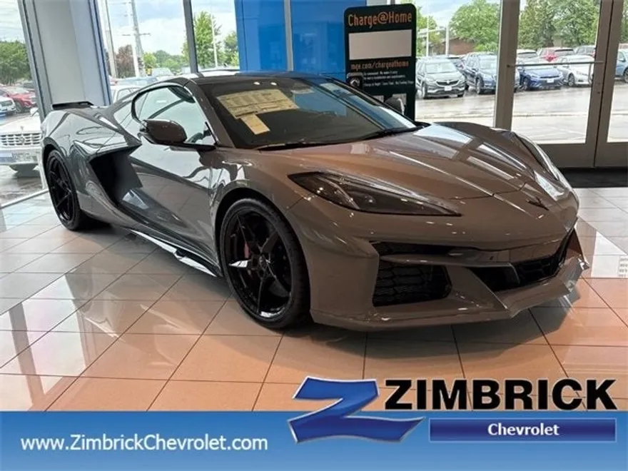 2025 Chevrolet Corvette E-Ray 3LZ photo 1