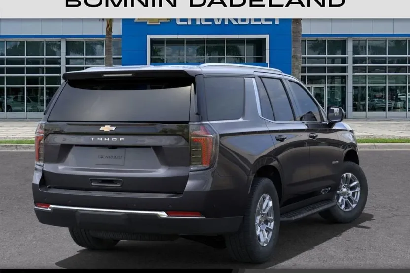2025 Chevrolet Tahoe LS photo 1