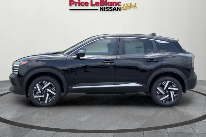 2025 Nissan Kicks SV photo 1