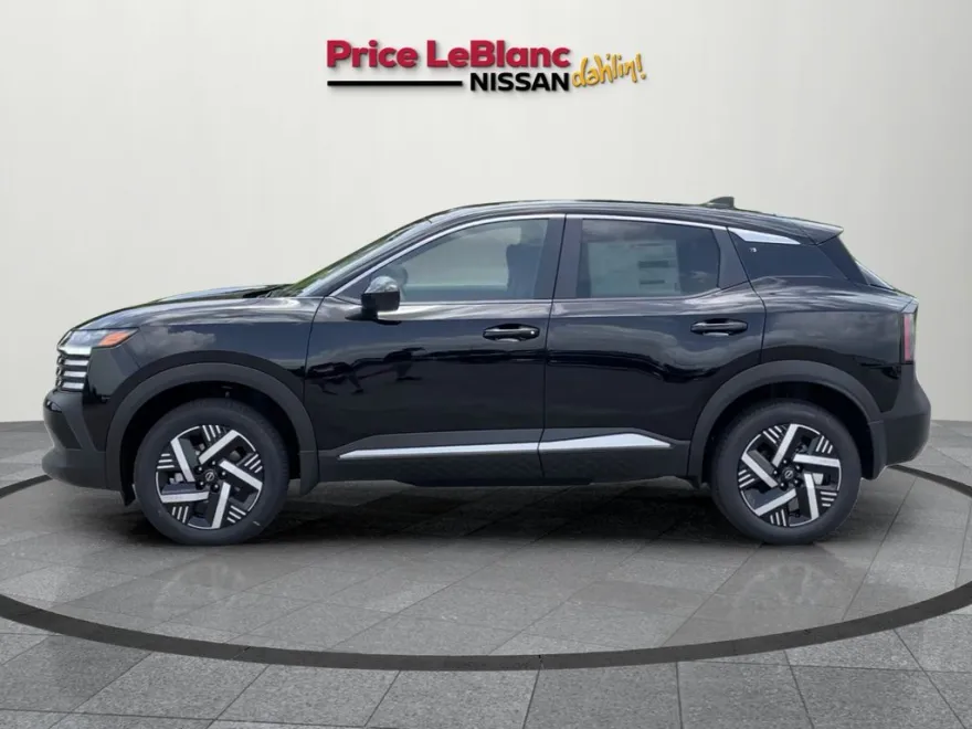2025 Nissan Kicks SV photo 1