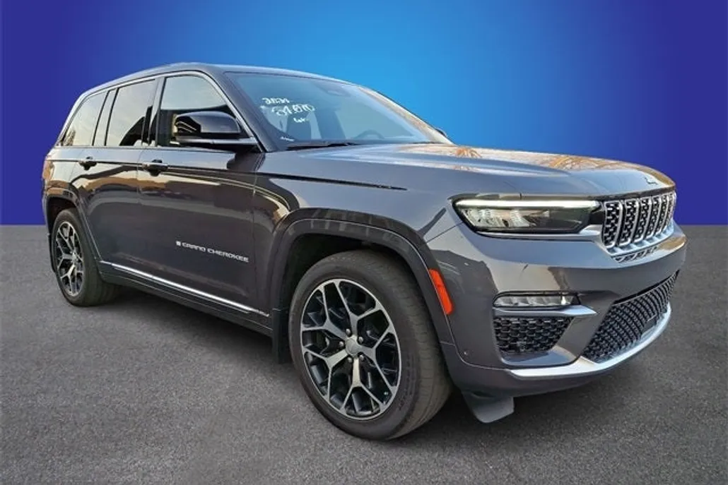 2024 Jeep Grand Cherokee Summit photo 1