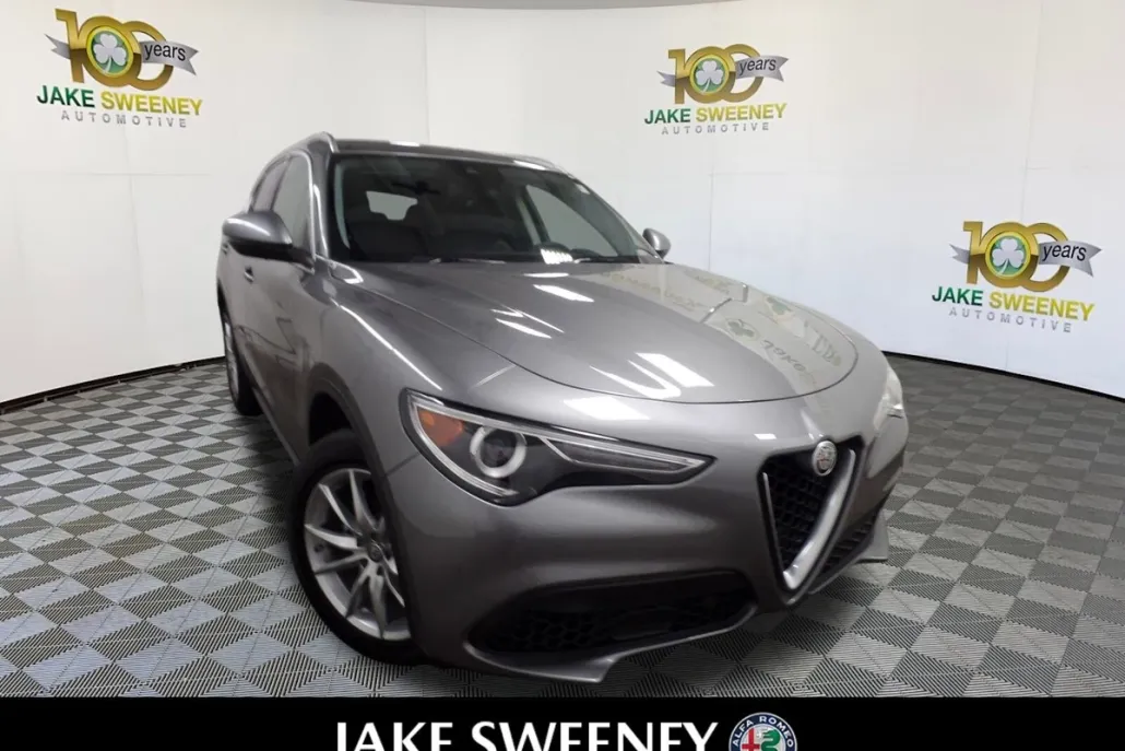 2018 Alfa Romeo Stelvio Ti Q4 photo 1