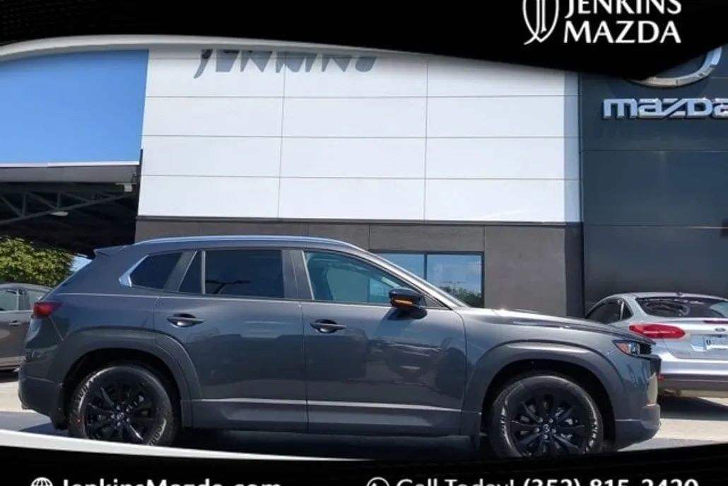2023 Mazda CX-50 2.5 Preferred Plus photo 1