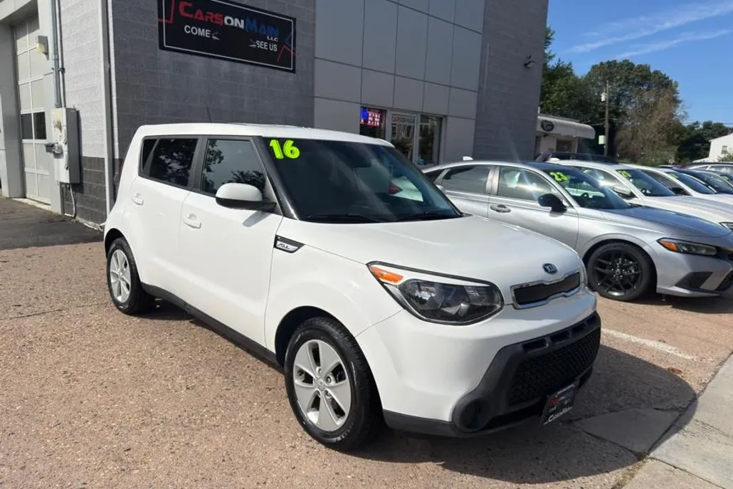 2016 Kia Soul Base photo 1