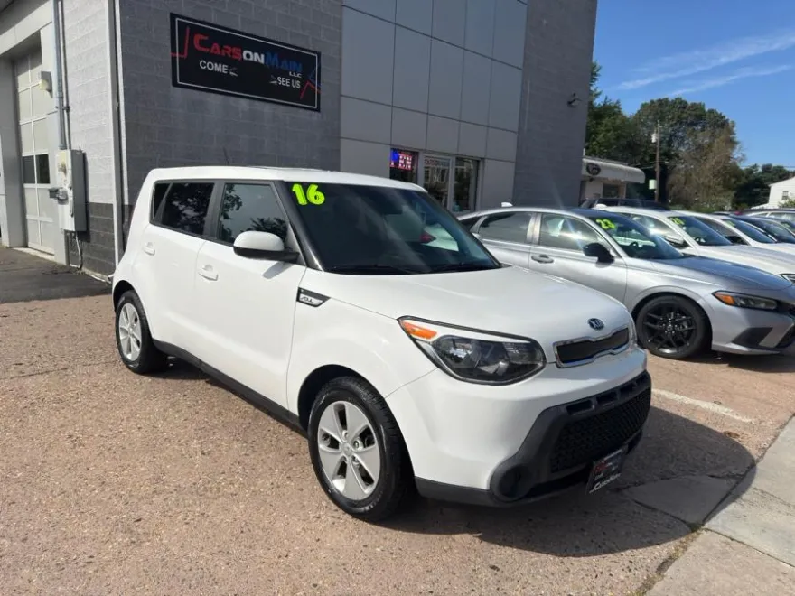 2016 Kia Soul Base photo 1