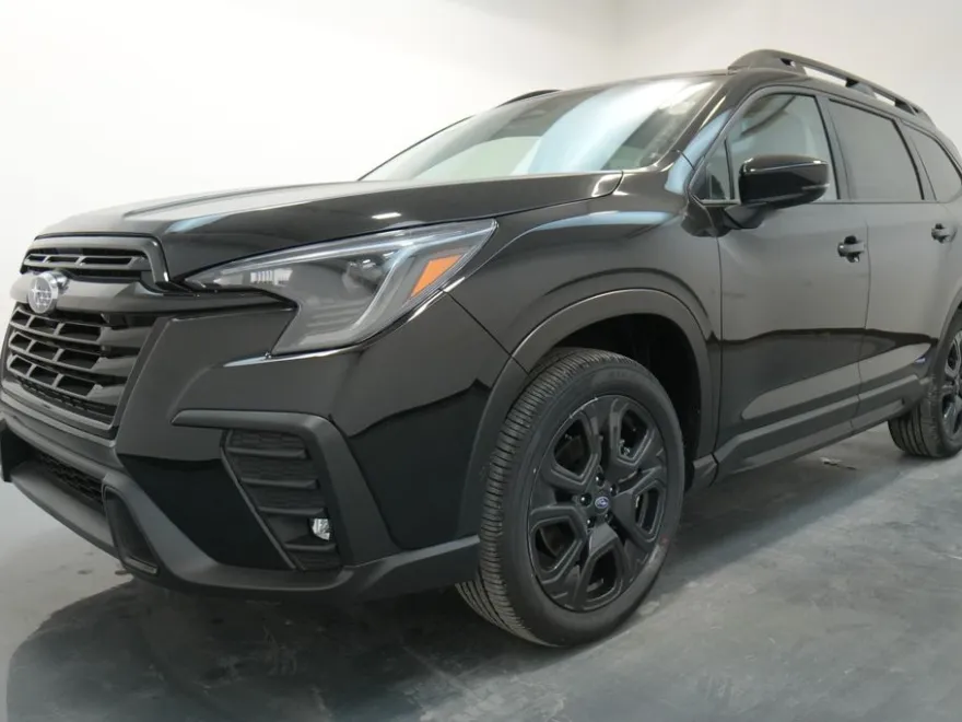 2025 Subaru Ascent Onyx Edition photo 1