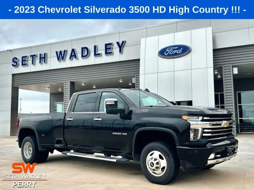 2023 Chevrolet Silverado 3500HD High Country photo 1