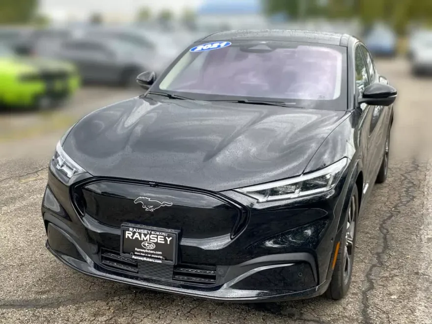 2021 Ford Mustang Mach-E Premium photo 1