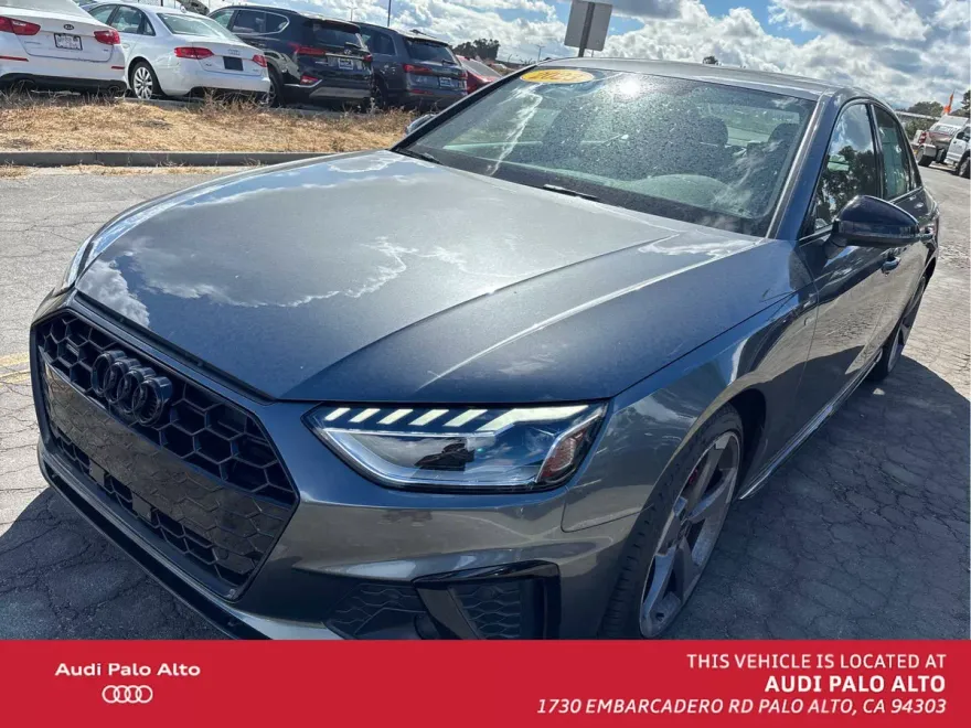 2023 Audi A4 S line Quattro Premium Plus photo 1