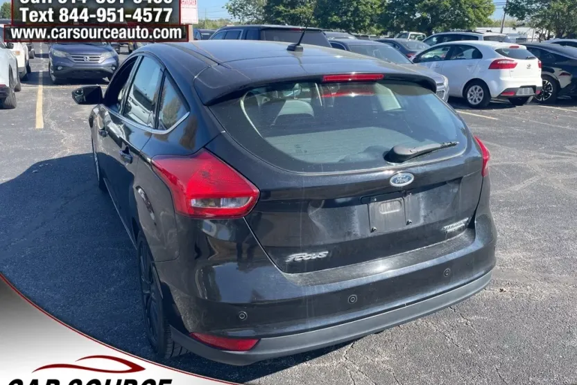 2015 Ford Focus Titanium photo 1