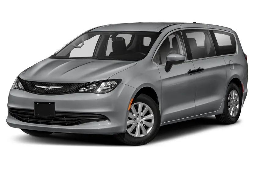 2021 Chrysler Voyager LXi photo 1