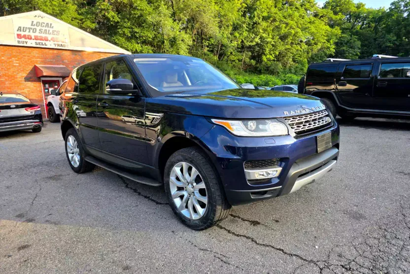 2016 Land Rover Range Rover Sport HSE photo 1