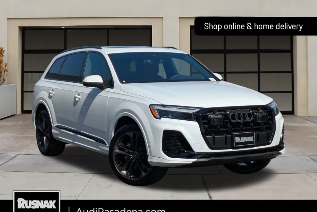 2025 Audi Q7 55 Premium Plus photo 1