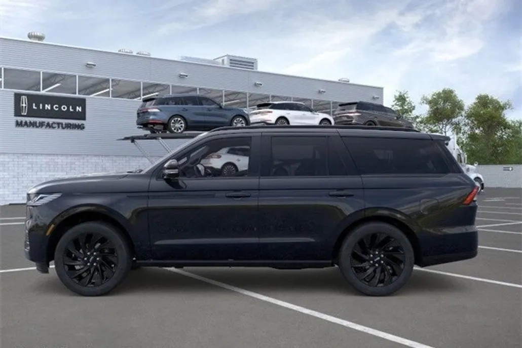 2025 Lincoln Navigator Reserve photo 1