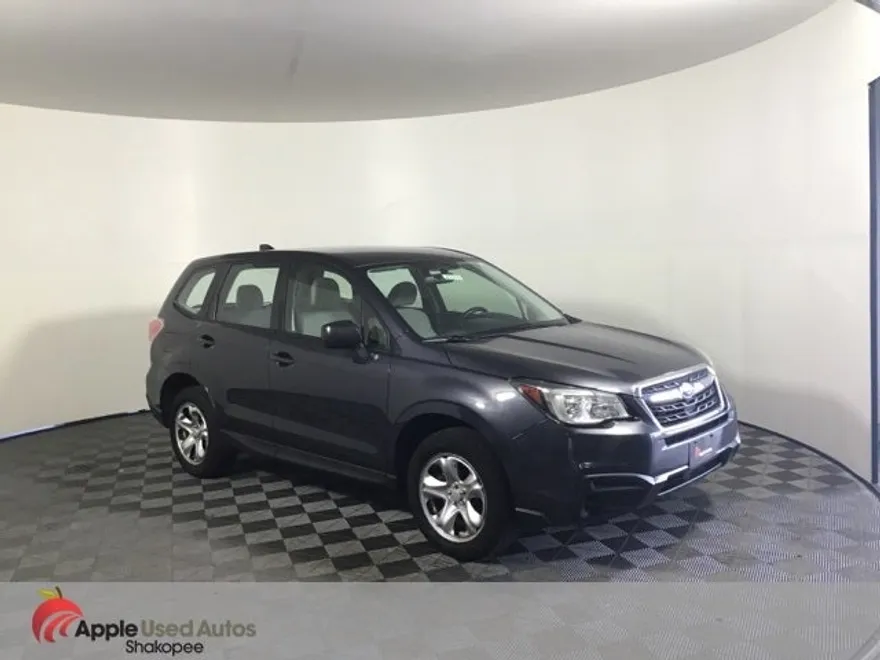 2017 Subaru Forester 2.5i photo 1