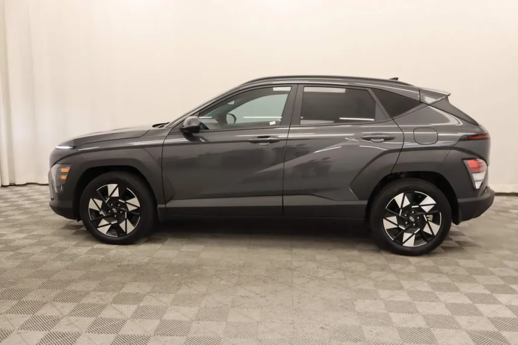 2024 Hyundai Kona SEL photo 1